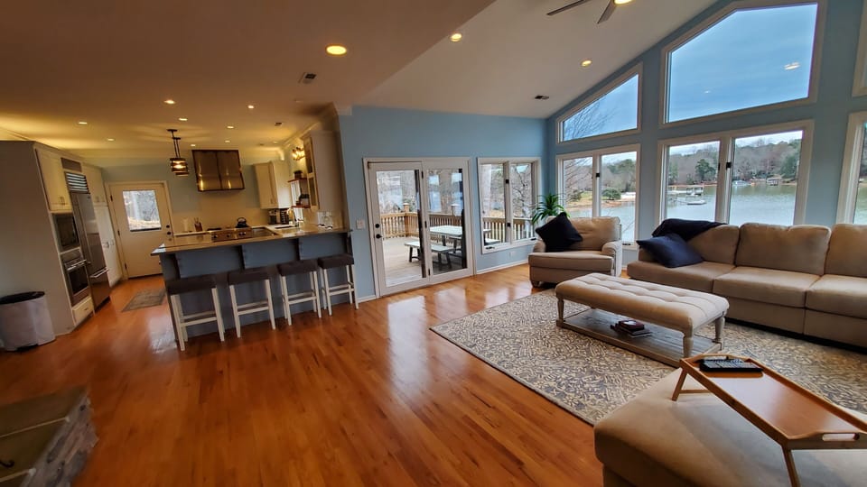 Open concept kitchen and living room area.