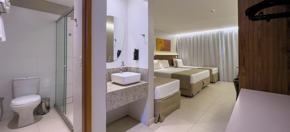 Family Room | Room amenity