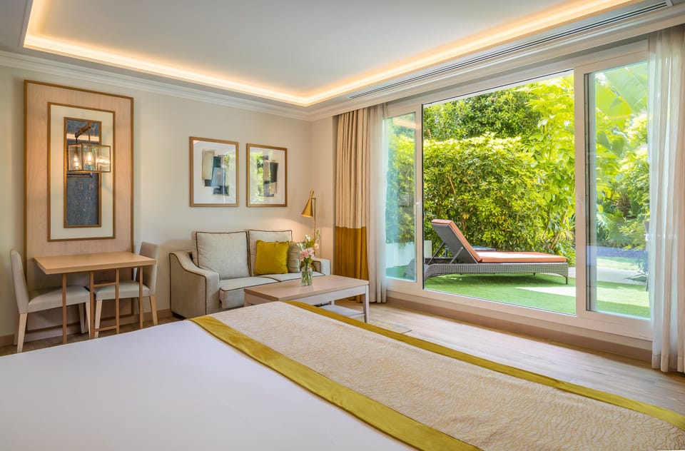 1 bedroom, premium bedding, minibar, in-room safe