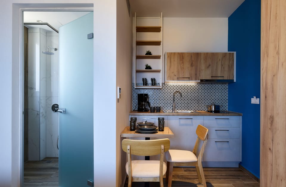 Private kitchenette
