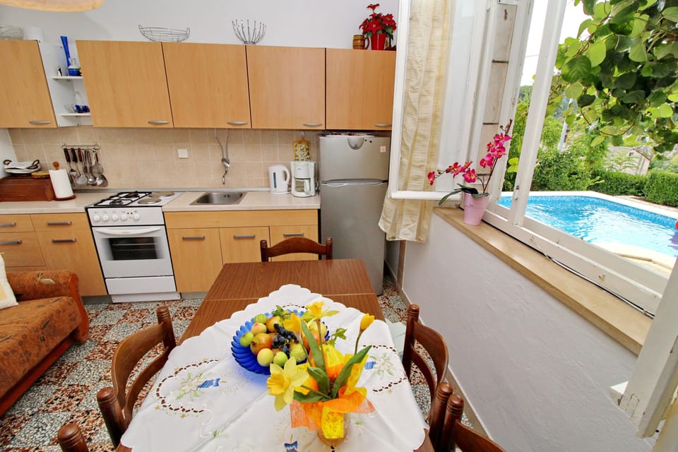 House (Four Bedroom House with Private Pool) | Private kitchen | Fridge