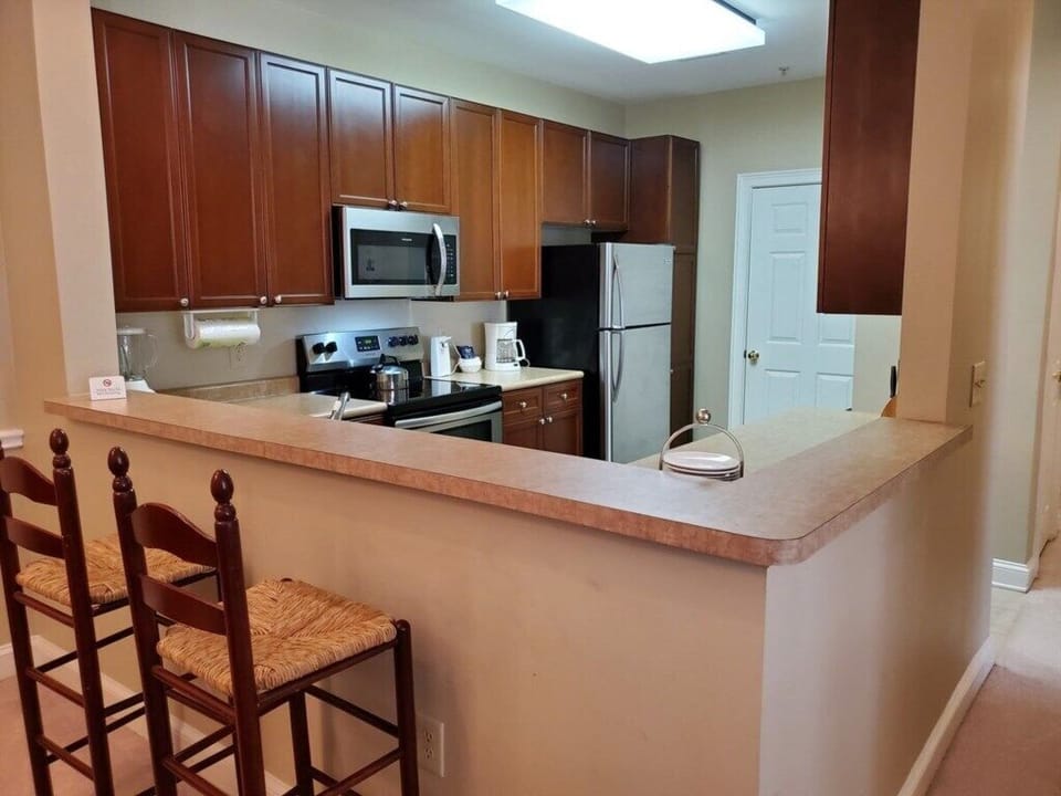 Kitchen and Bar Area