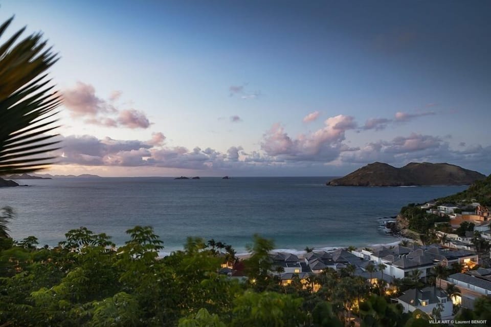 Beach/ocean view