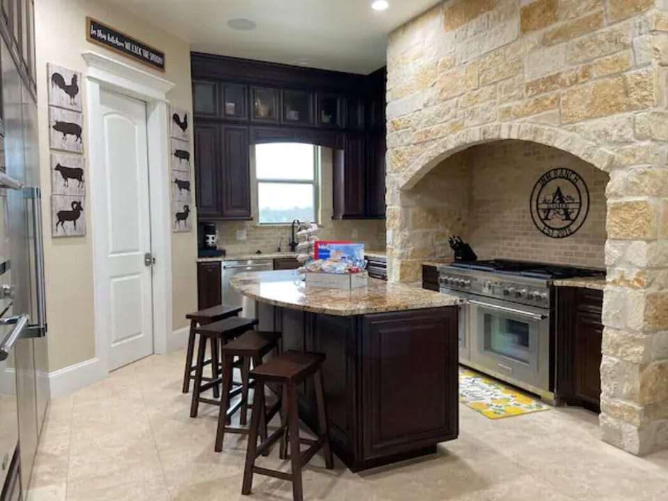 Kitchen with large island. 