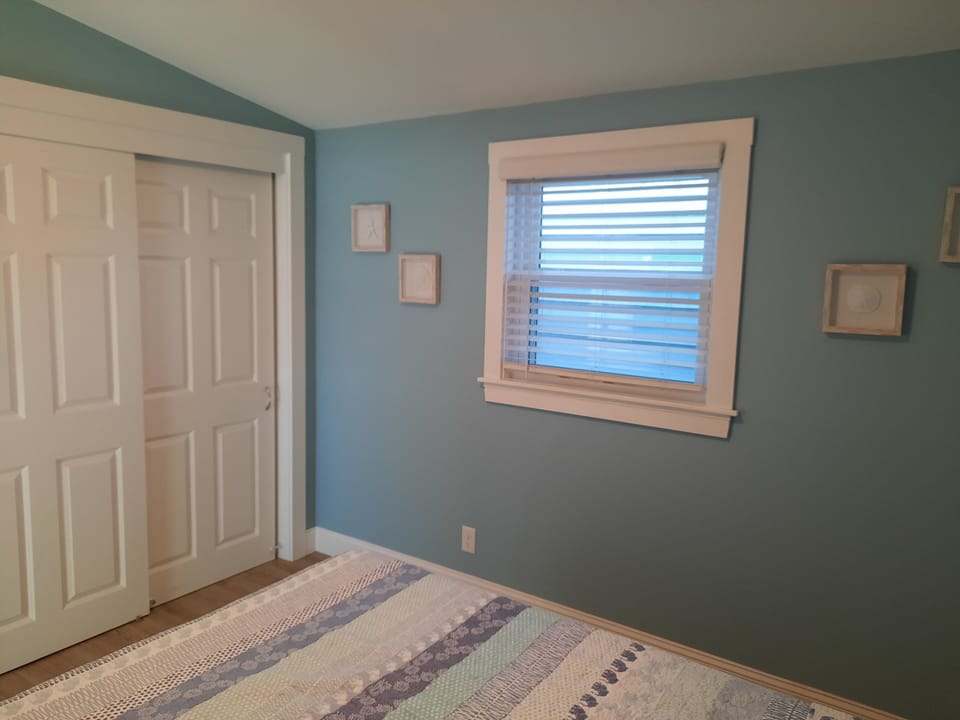 2nd bedroom with large closet 