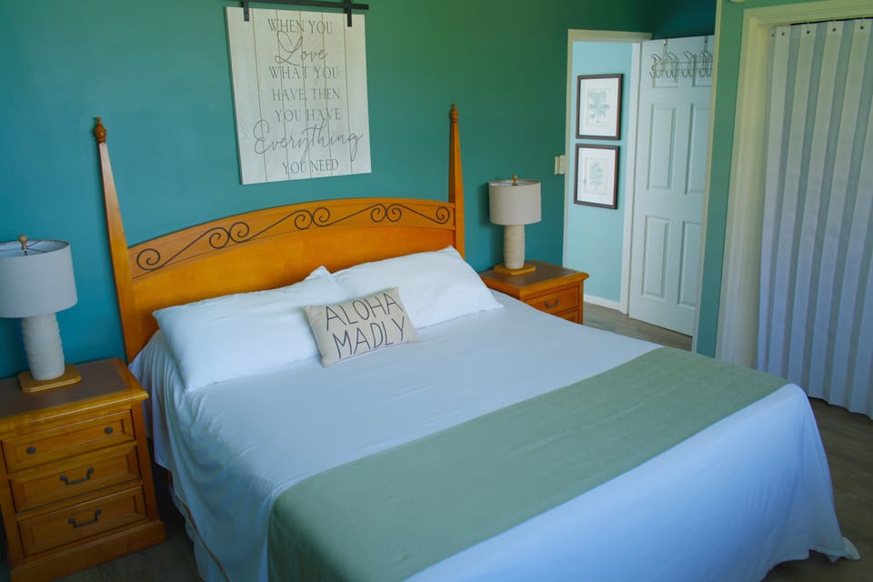 Comfort firm sleep while listening to the ocean waves.