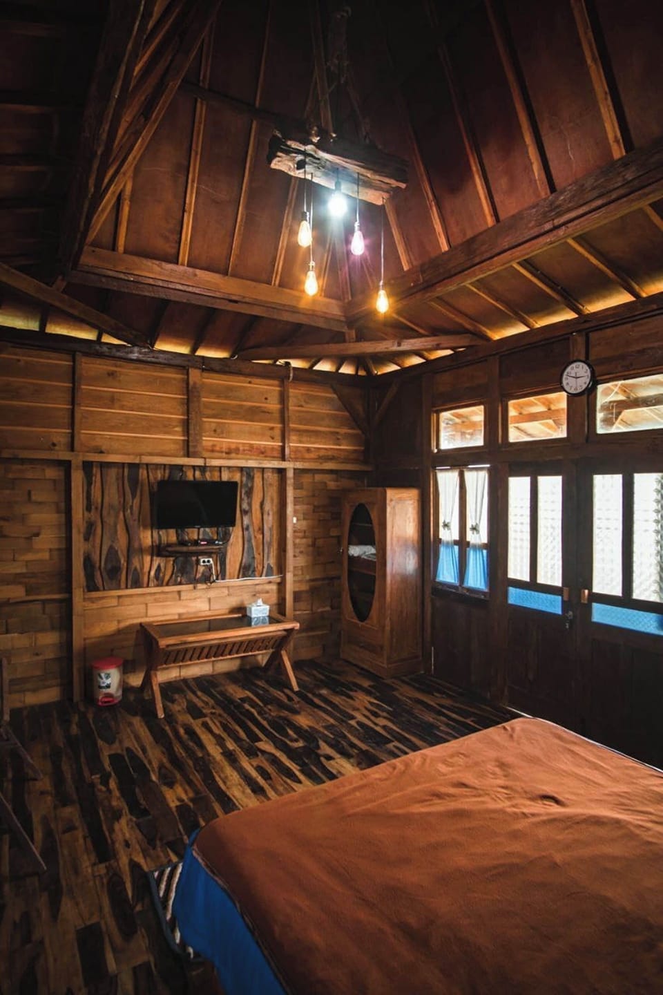 Superior B | 1 bedroom, desk, bed sheets