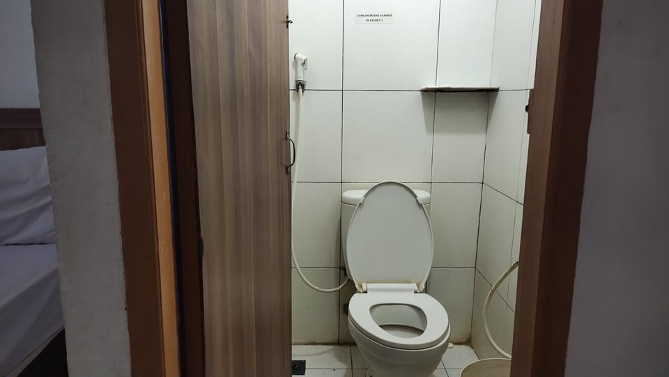 Superior Room | Bathroom | Shower, slippers