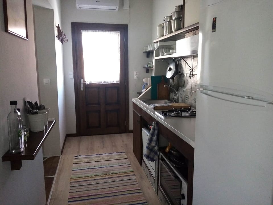 Apartment | Private kitchen | Fridge, microwave, oven, dishwasher