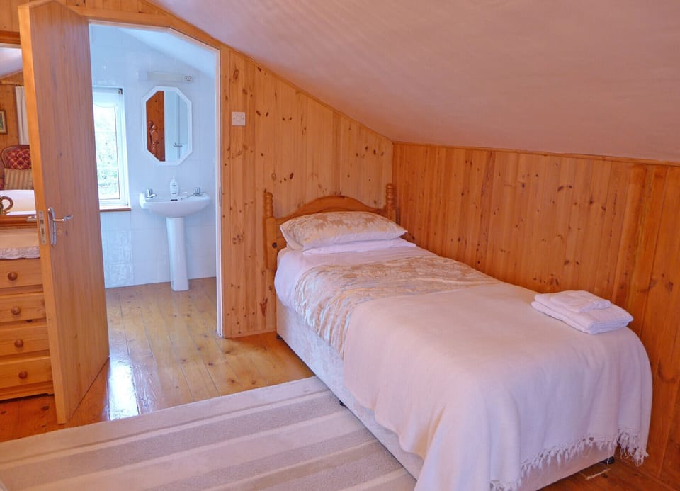 Island View Cottage Bantry House in County Kerry