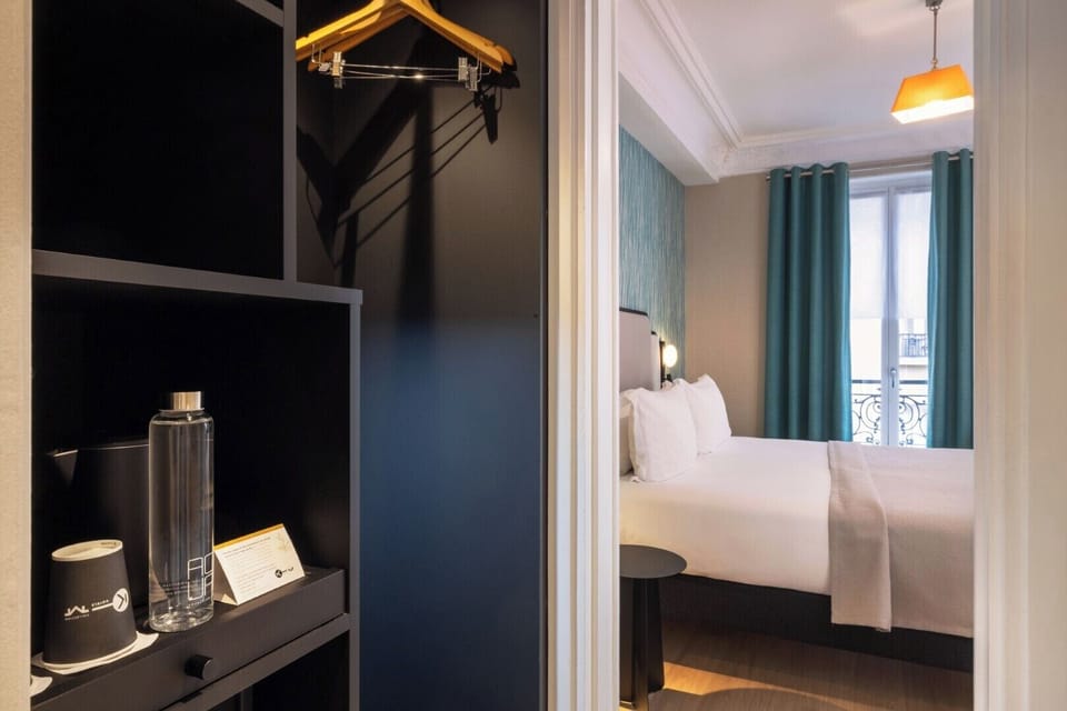 Prestige Room | Premium bedding, in-room safe, desk, blackout drapes