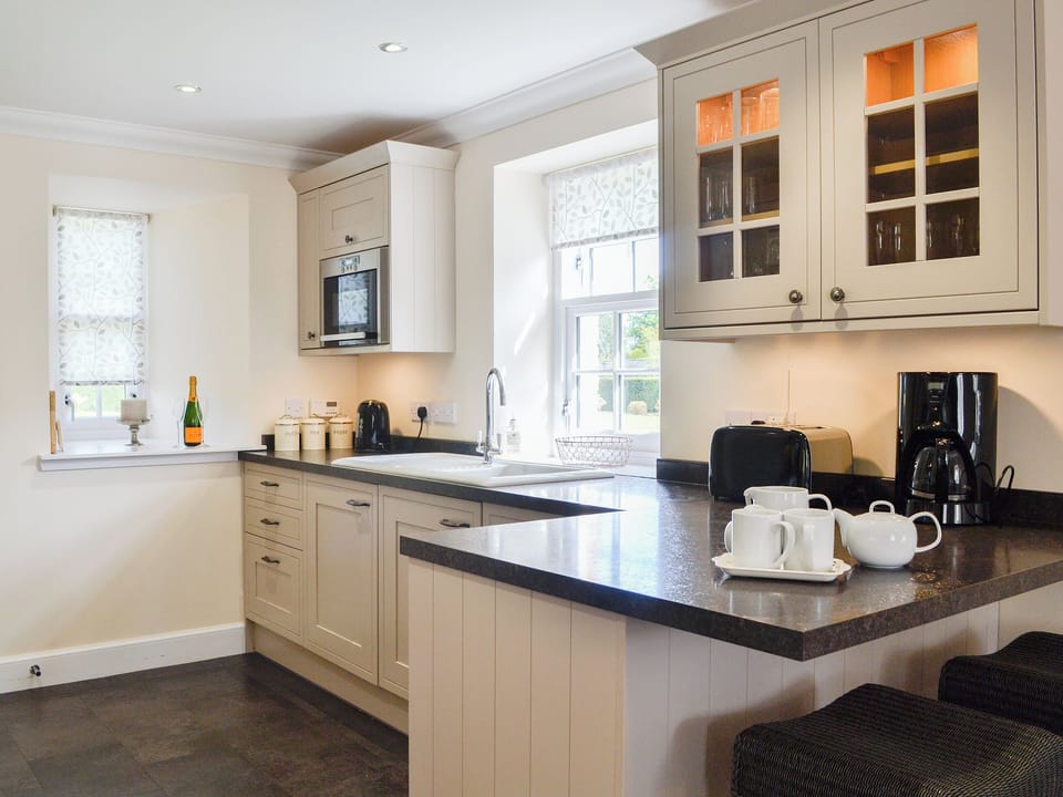 Kitchen | Grieve&rsquo;s Cottage - Old Montrose, Montrose