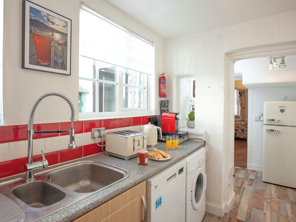 Kitchen | Beachside, Teignmouth