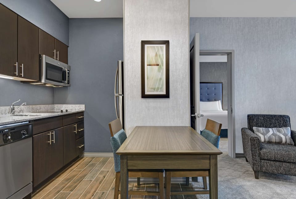 Suite, 1 Bedroom, Non Smoking | Private kitchen