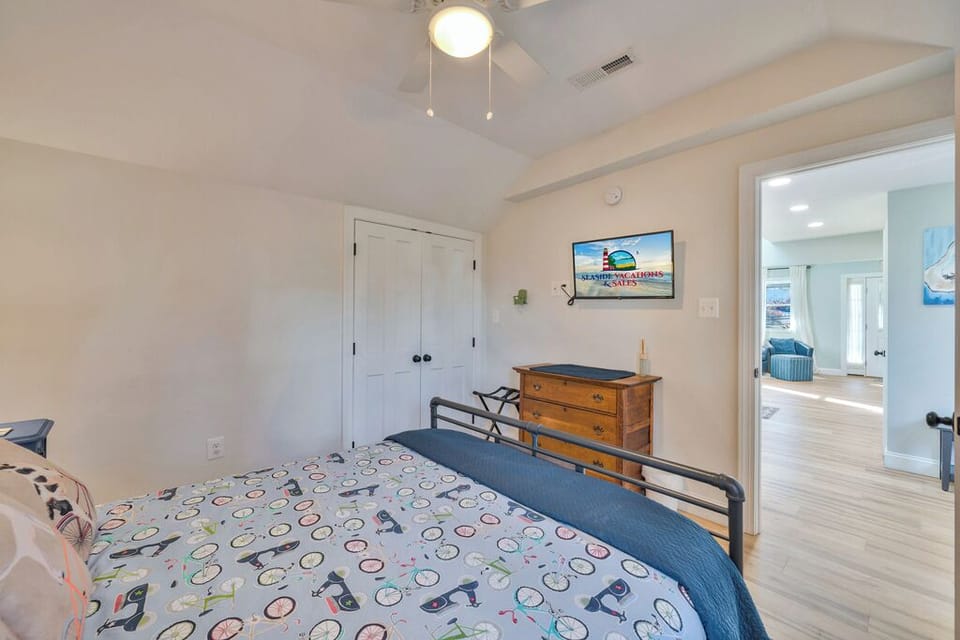 Another View of Bedroom 2.