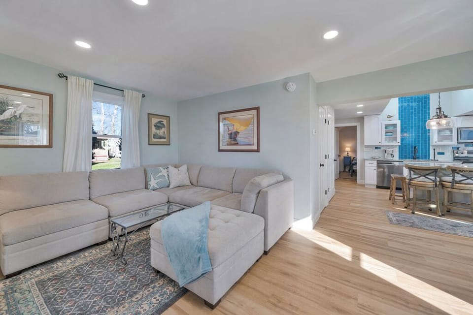 The quintessential Chincoteague Charm you love with the Modern Amenities you need.