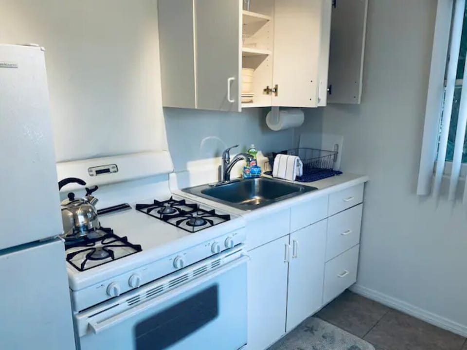 Fully stocked kitchen with all your essentials