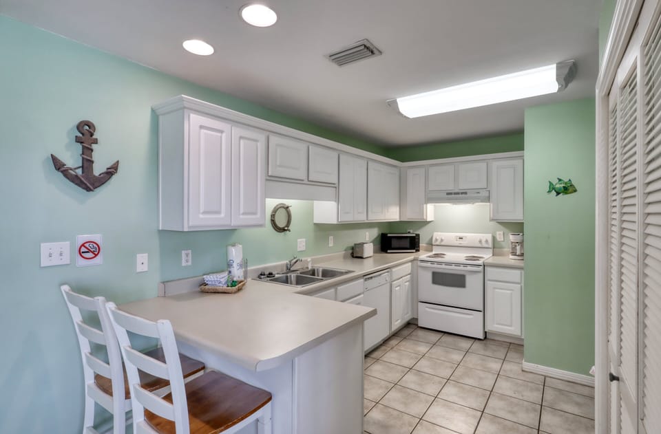 Three C's. 2 Bedroom, 2 Bathroom. Sleeps 6. Managed by Island Rentals
