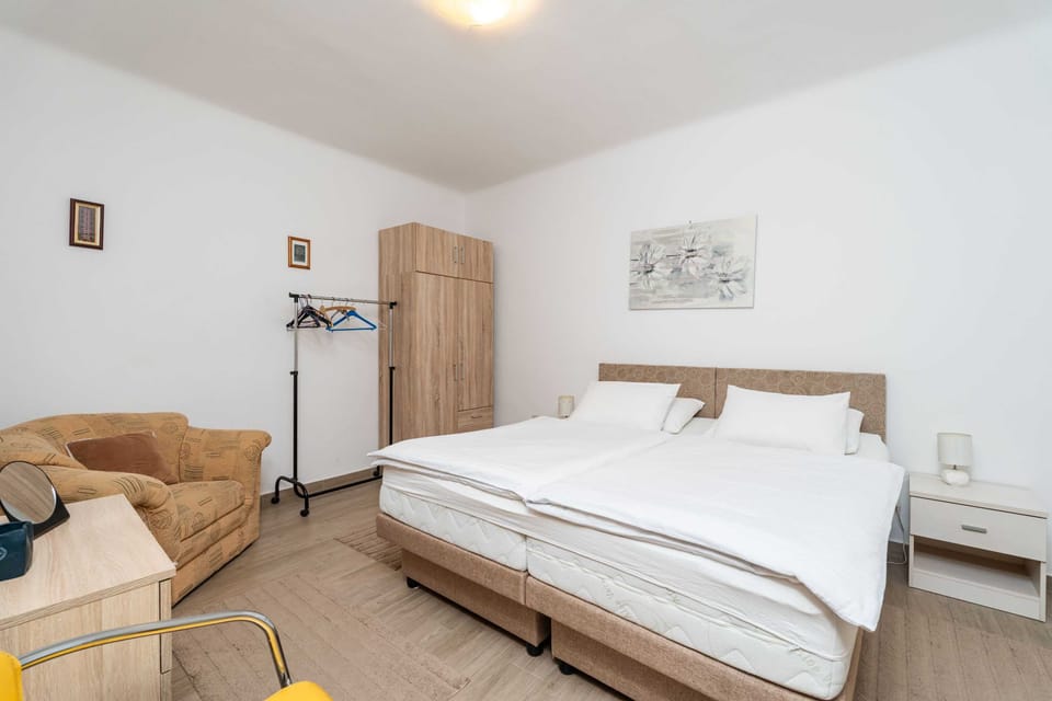 Apartment (One Bedroom Apartment with Terrace) | 1 bedroom, bed sheets