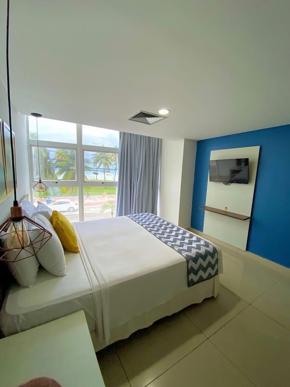 Premium Room | Premium bedding, minibar, in-room safe, individually decorated