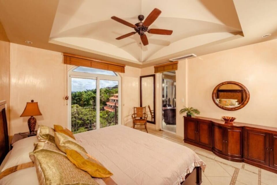 This bedroom has a gorgeous ensuite. 