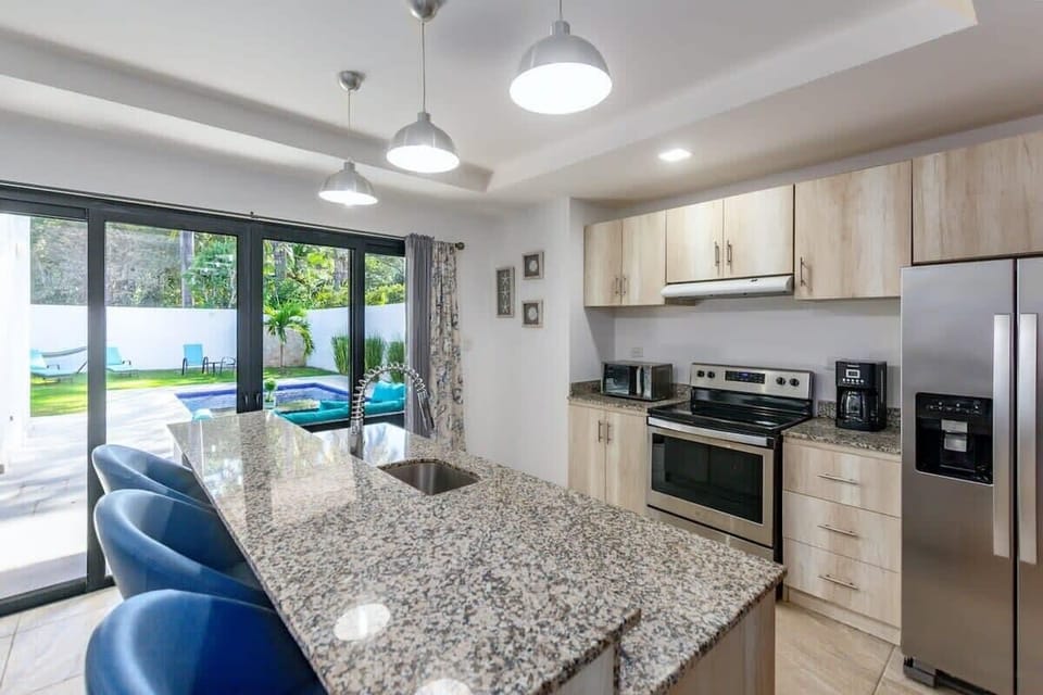Spacious fully equipped kitchen