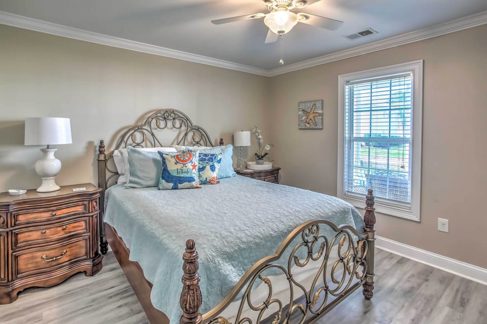 Bedroom 5 | Queen Bed | Downstairs