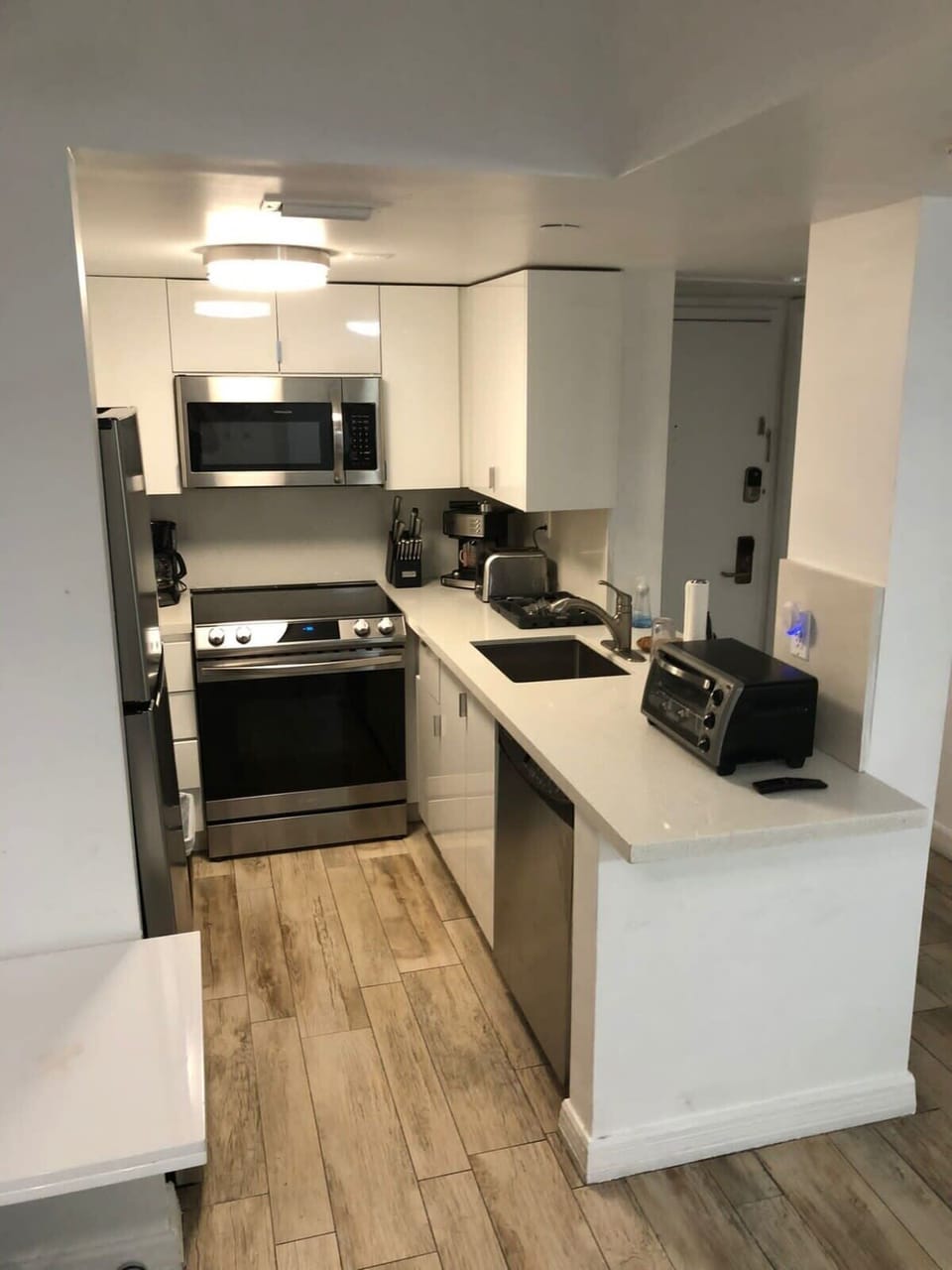Newly Renovated Kitchen