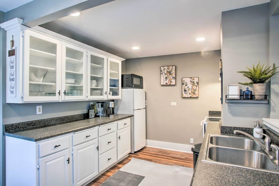 Fully Equipped Kitchen | Coffee Maker