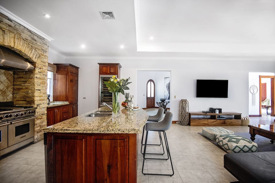 Picture-perfect home--entertain in style with a fully-equipped kitchen.