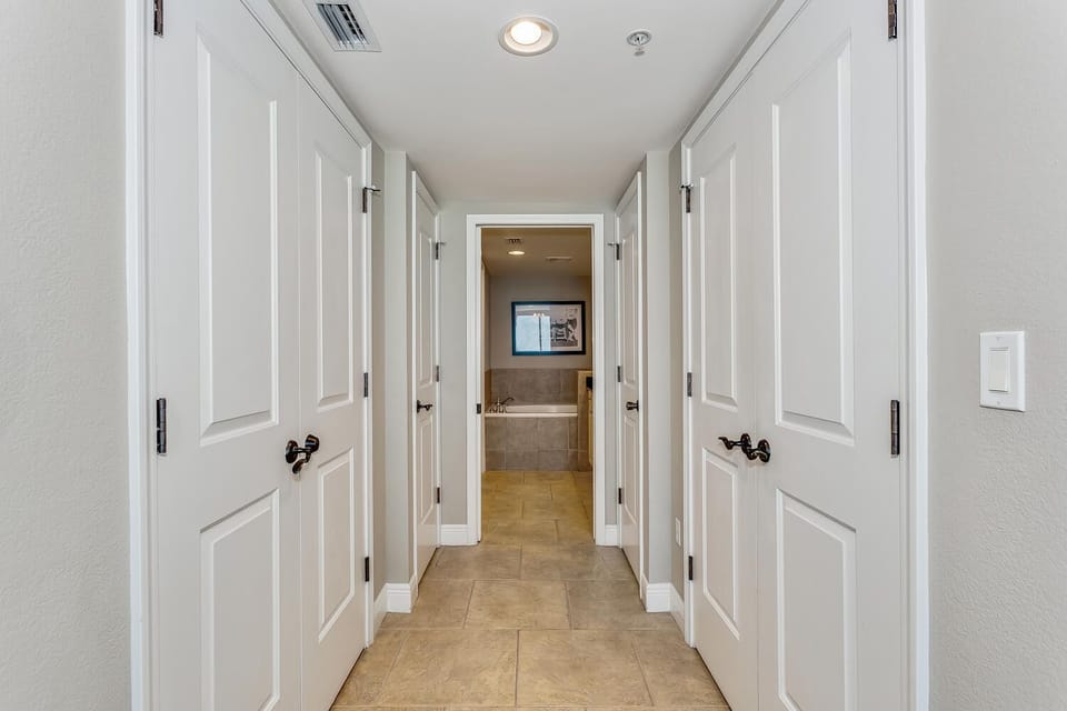 3 Portofino Dr 508 Pensacola-large-024-017-3 Portofino Dr Unit 50818-1500x1000-72dpi