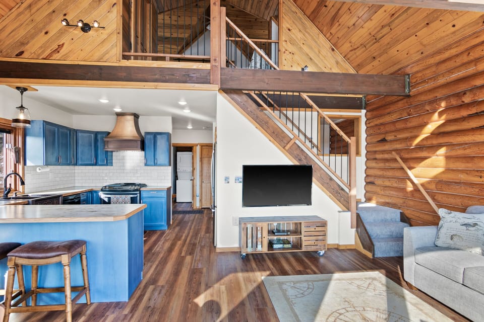 Open Kitchen/Living Room