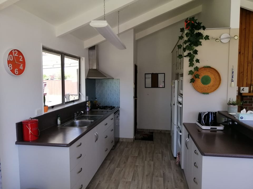 Modern kitchen 