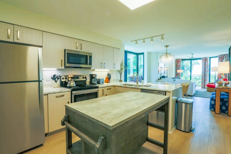 This updated and fully stocked kitchen is the perfect space to prepare meals after the beach!