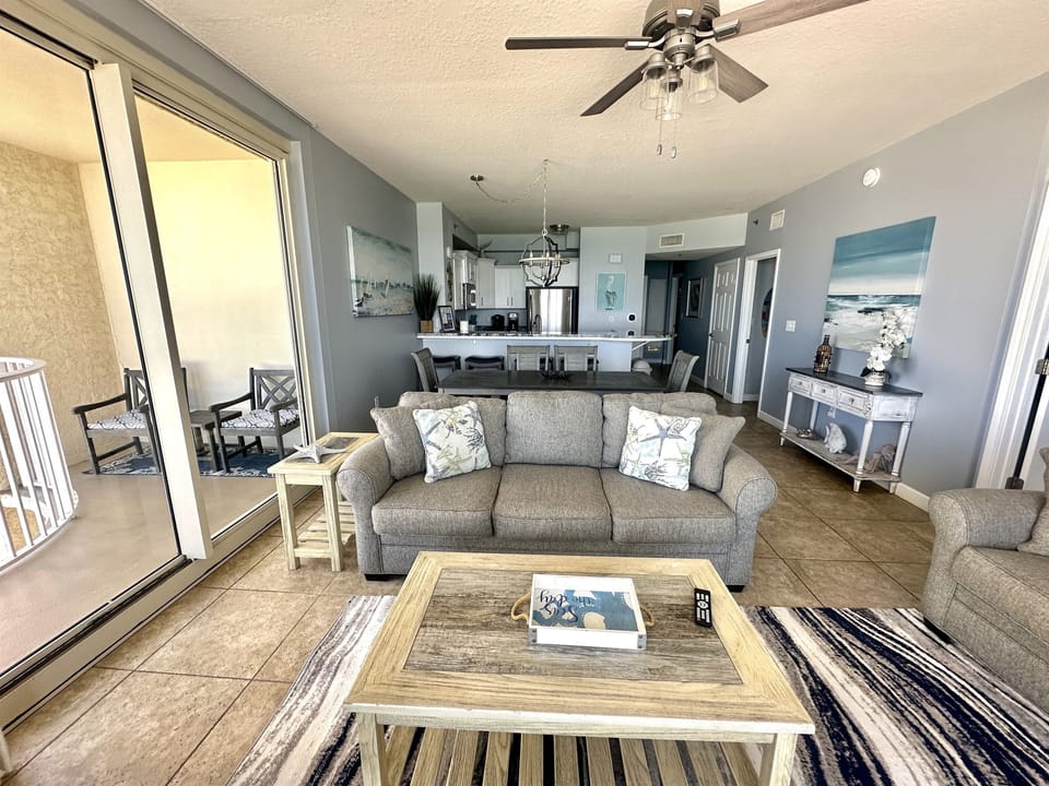 living area 