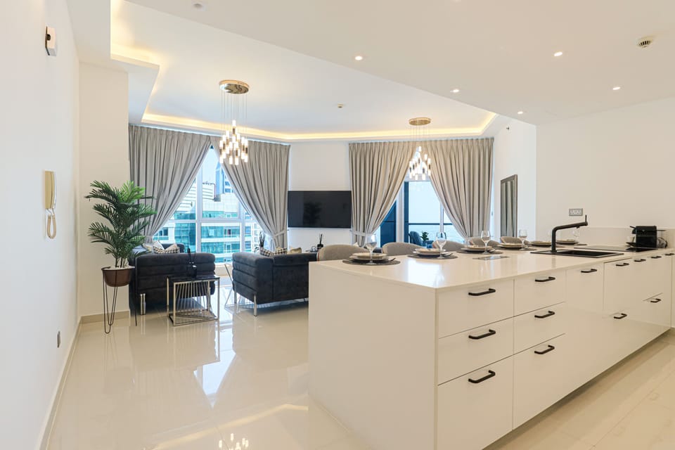 Comfort Apartment | Private kitchen | Coffee/tea maker, full-size fridge, microwave, oven