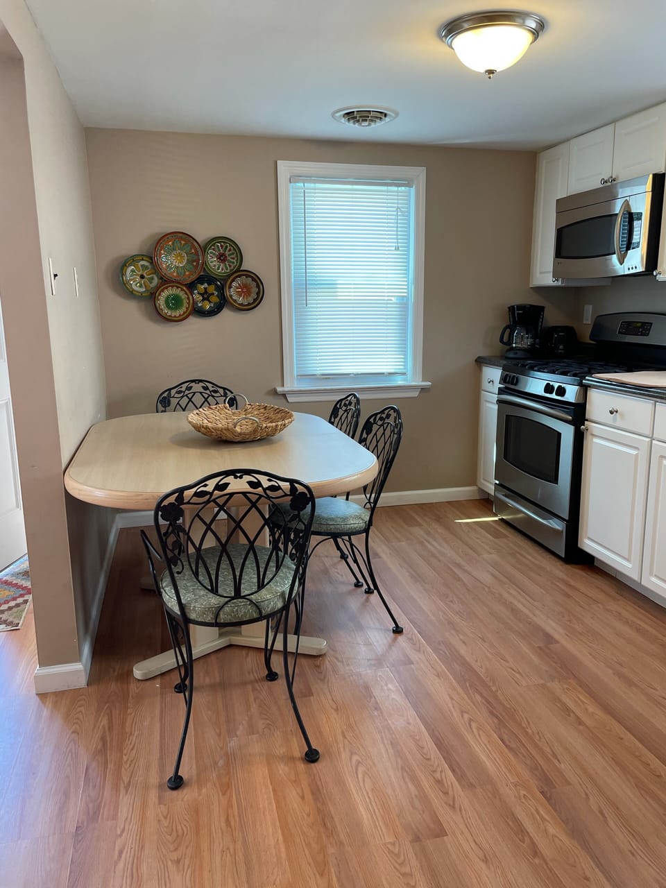 Kitchen with dining area