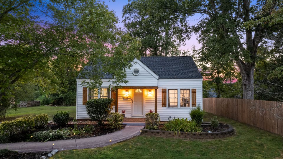 Whimsical cottage in the city!