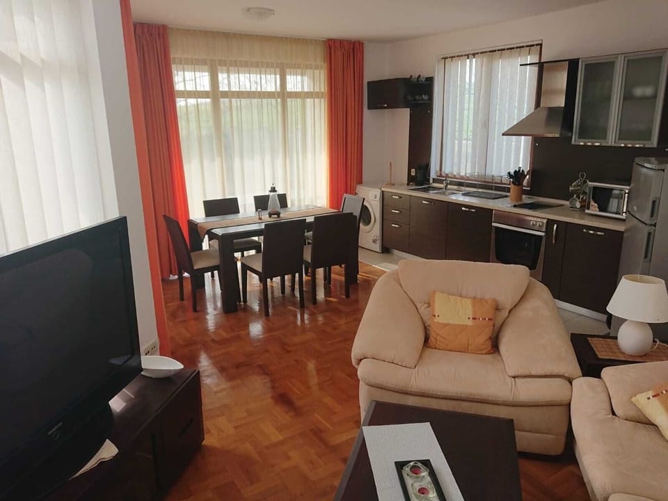 Family Villa | Living room