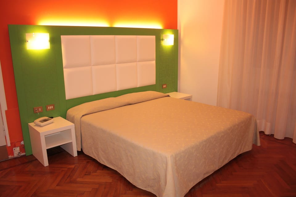 In-room safe, desk, free WiFi, bed sheets