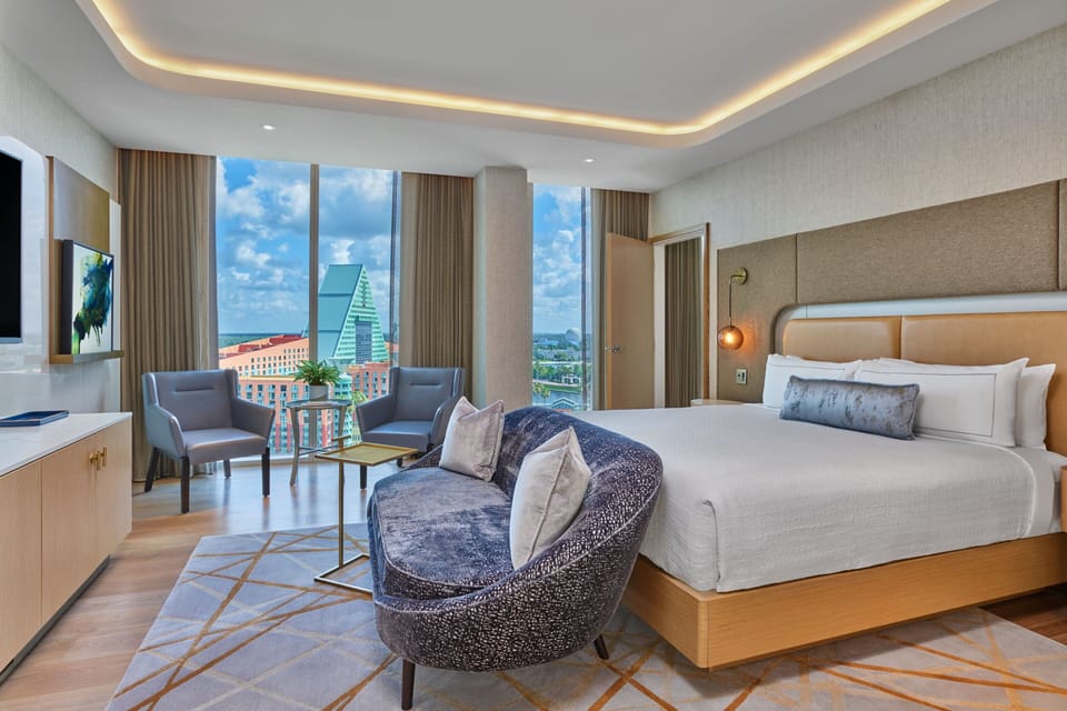 Presidential Suite, 1 Bedroom, Balcony | Premium bedding, down comforters, pillowtop beds, in-room safe