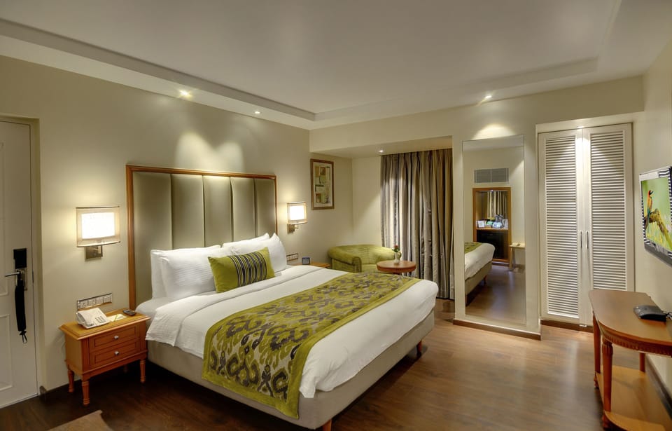 Premier Room, 1 Double Bed, River View | Premium bedding, minibar, in-room safe, desk