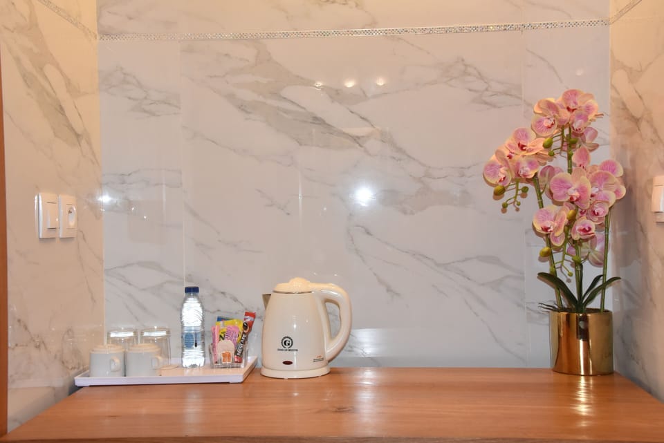 Standard Room, Smoking | Coffee and/or coffee maker