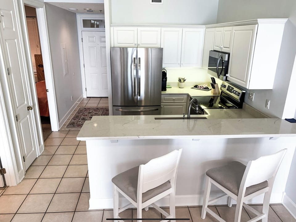 Fully stocked brand new kitchen as of February 2021! 