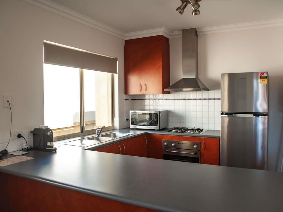 Apartment, 2 Bedrooms | In-room safe, desk, blackout drapes, iron/ironing board