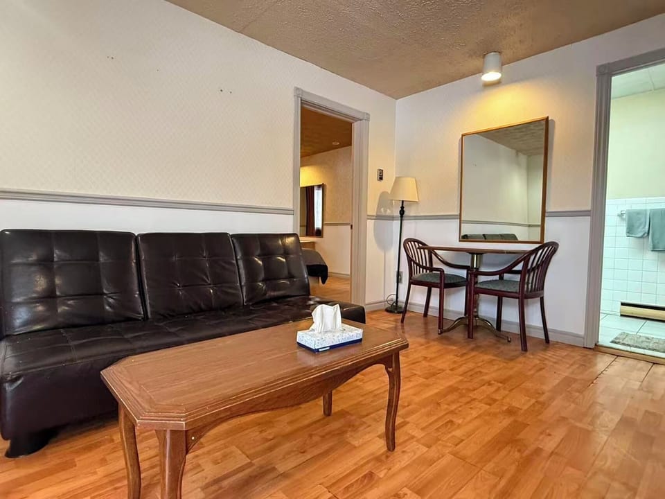 Studio, Multiple Beds | Desk, soundproofing, free WiFi, bed sheets