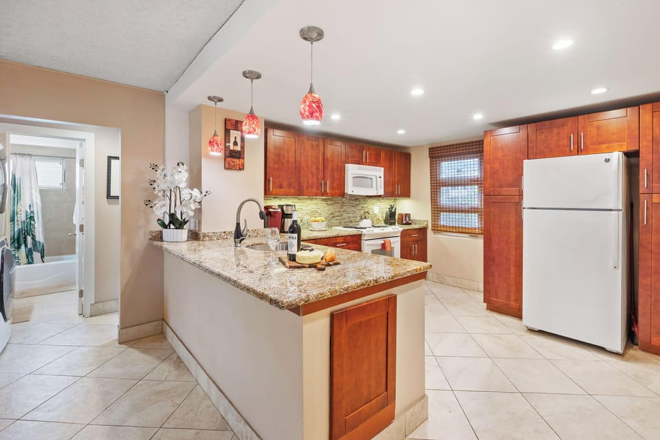Bright, open, and ready for island-inspired meals