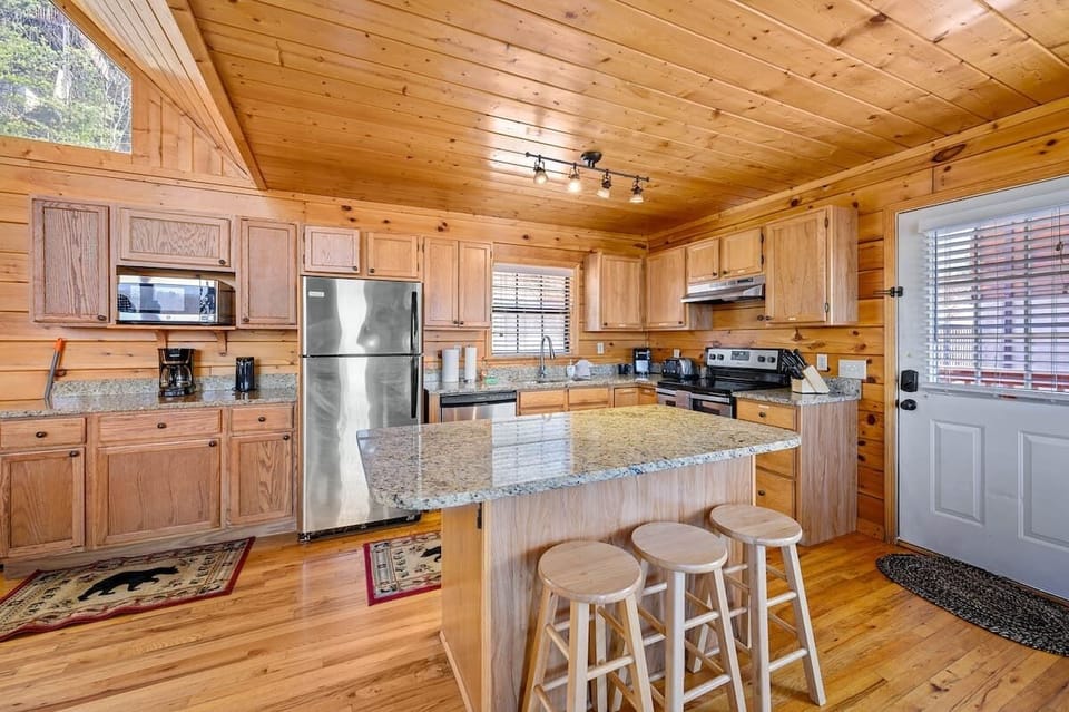 Fully Stocked Kitchen with Granite Counter tops, Coffee Machine