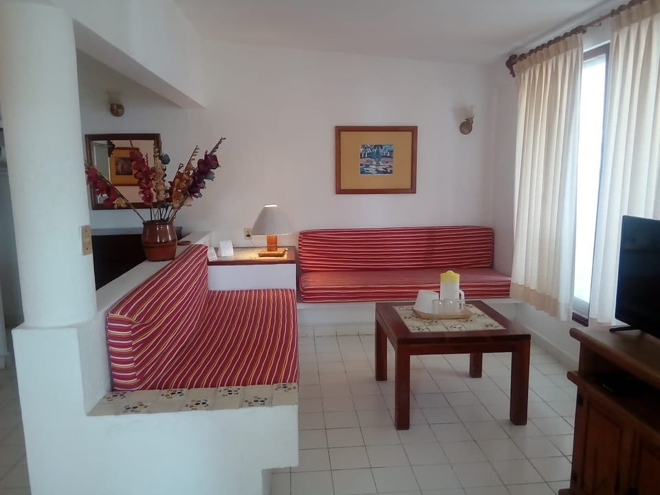 Gran Terraza vista Mar, 2 camas de matrimonio | In-room safe, free cribs/infant beds, bed sheets