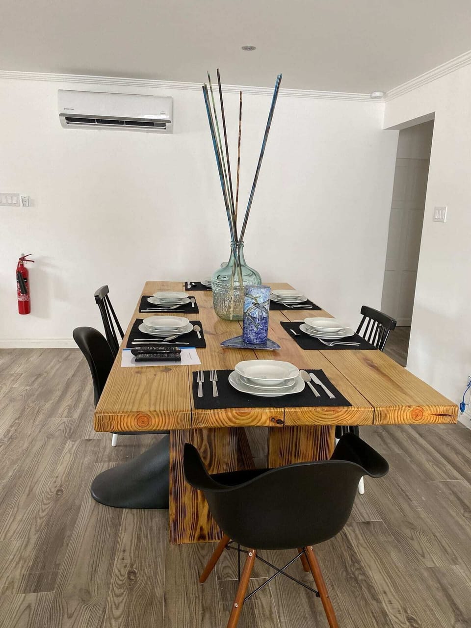 dinning table
